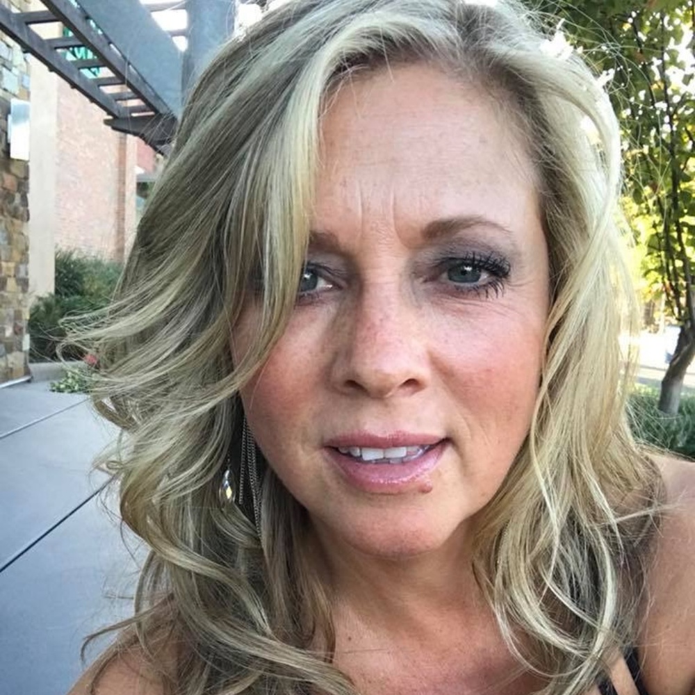 Meet your Posher, Colleen - Picture 3 of 7